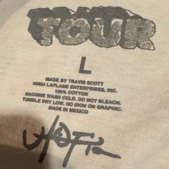 Travis Scott Utopia Tour Merch tee - Picture 3 of 3